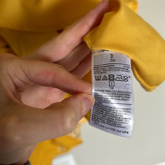 Old Navy Small cami adjustable straps smocked lined yellow floral dress - Picture 6 of 8